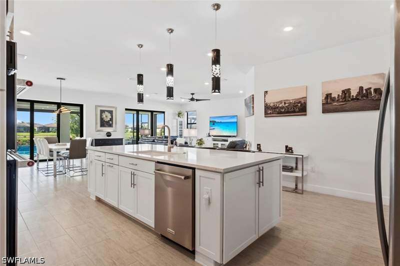 4 bedroom SingleFamilyResidence at 6190 Nobility Way, Del Webb, Ave Maria — photo 5