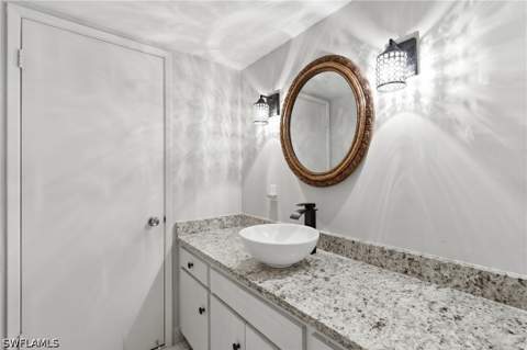 3951 Gulf Shore Blvd N 700, Naples FL - photo 21 of 33