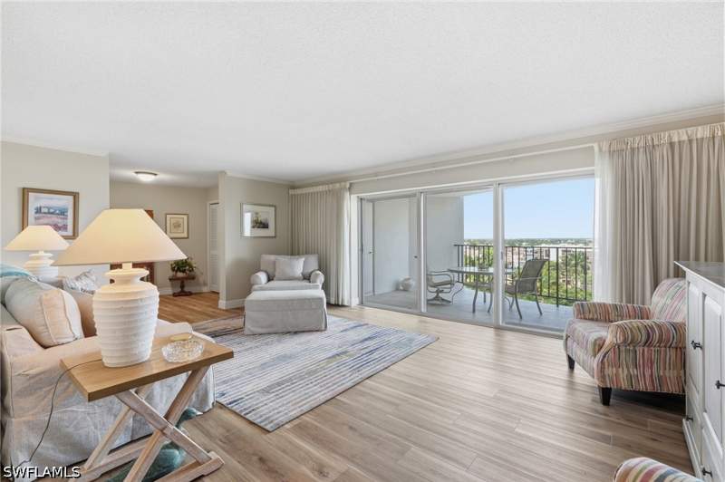 2 bedroom Condominium at 3951 Gulf Shore Blvd N 700, Horizon House, Naples — photo 4