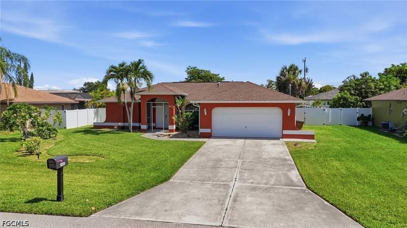 3 bedroom SingleFamilyResidence at 1403 NE Van Loon Ter, Cape Coral, Cape Coral — photo 4