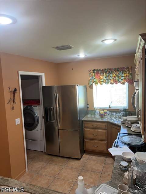 355 Paisley Ave, Lehigh Acres FL - photo 10 of 43