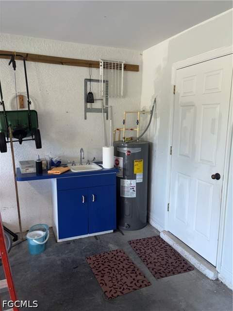 355 Paisley Ave, Lehigh Acres FL - photo 16 of 43