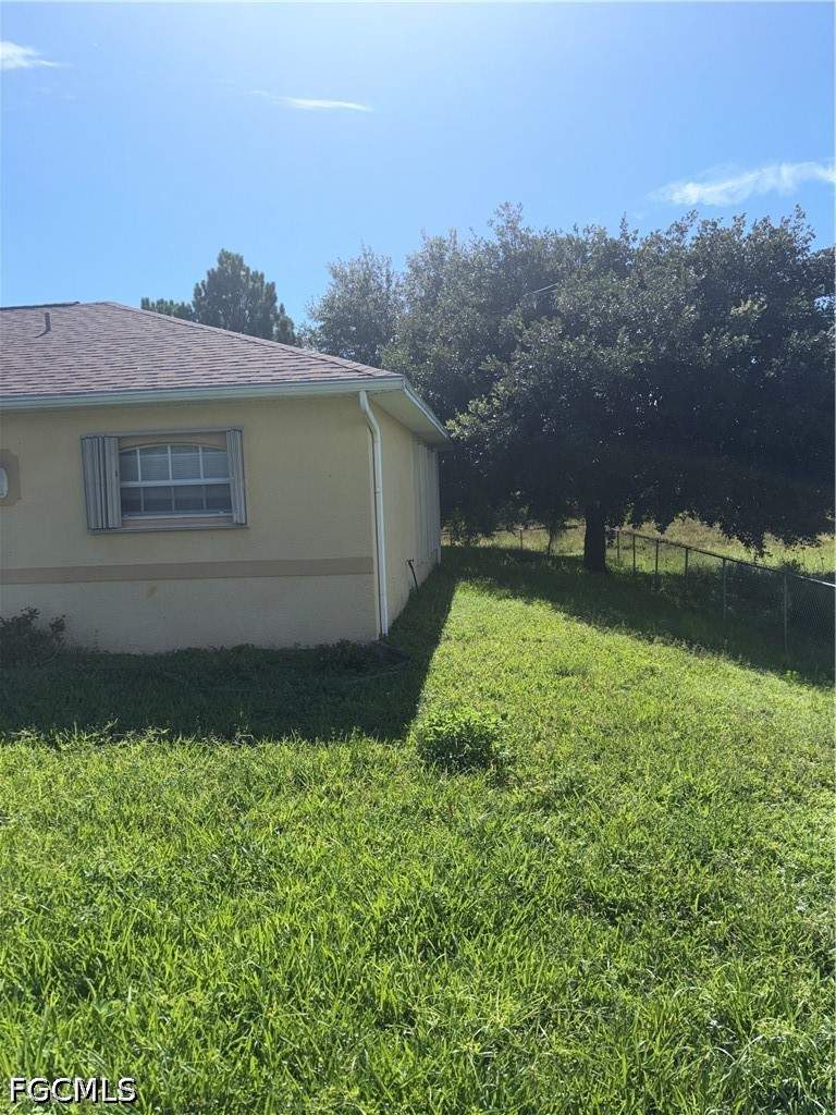 3 bedroom SingleFamilyResidence at 355 Paisley Ave, Lehigh Acres, Lehigh Acres — photo 5