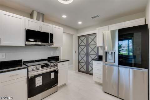 94 Gold Key Ct, North Fort Myers FL - photo 11 of 34