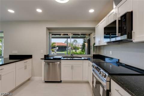 94 Gold Key Ct, North Fort Myers FL - photo 12 of 34