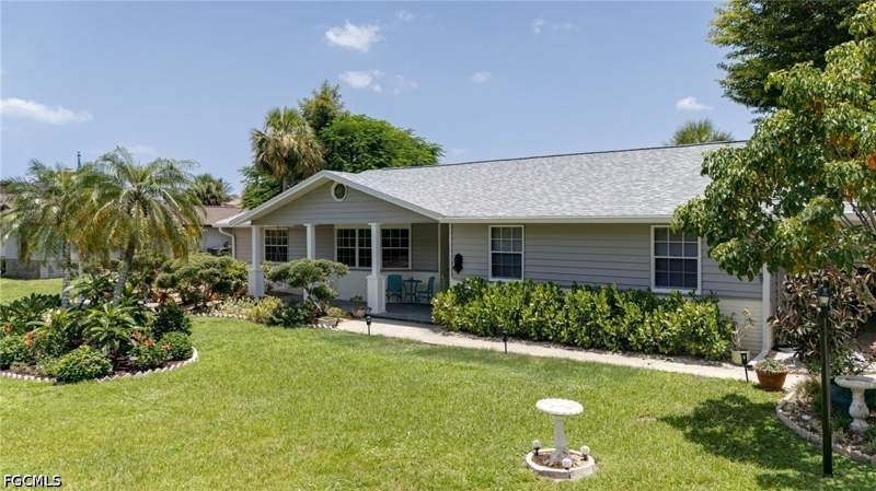 3 bedroom SingleFamilyResidence at 94 Gold Key Ct, Willard Hill Subd, North Fort Myers — photo 3