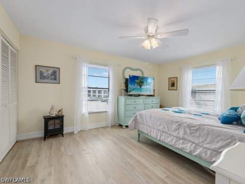 151 Cypress Way E E101, Naples FL - photo 14 of 26