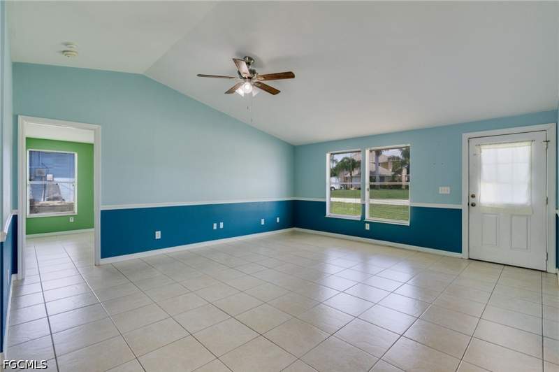 2 bedroom SingleFamilyResidence at 8484 Cypress Dr N, San Carlos Park, Fort Myers — photo 3