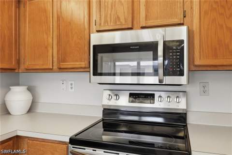 1526 Mainsail Dr 3, Naples FL - photo 13 of 38