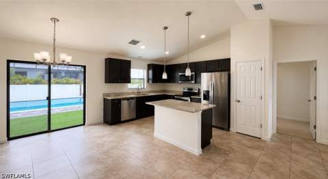 2208 NW 42nd Pl, Cape Coral FL - photo 6 of 23