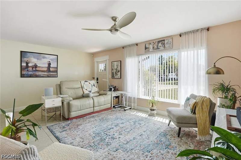 2 bedroom SingleFamilyResidence at 401 E Jasmine Rd, Lehigh Acres, Lehigh Acres — photo 4