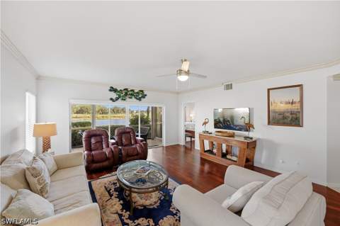6260 Bellerive Ave 404, Naples FL - photo 16 of 46