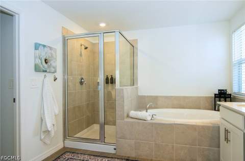 2433 Avocado Ln, Naples FL - photo 23 of 37