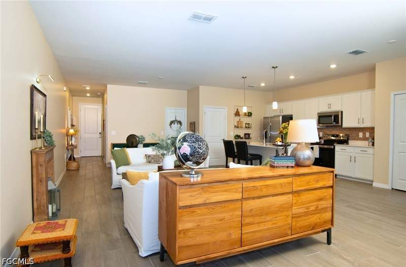 5 bedroom SingleFamilyResidence at 2433 Avocado Ln, Groves At Orange Blossom, Naples — photo 4