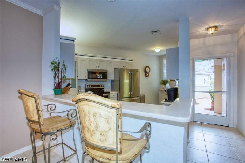 2 bedroom Condominium at 8365 Excalibur Cir K6, Avalon, Naples — photo 4