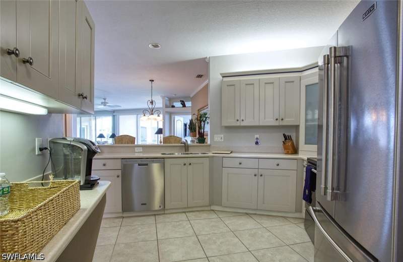 2 bedroom Condominium at 8365 Excalibur Cir K6, Avalon, Naples — photo 5