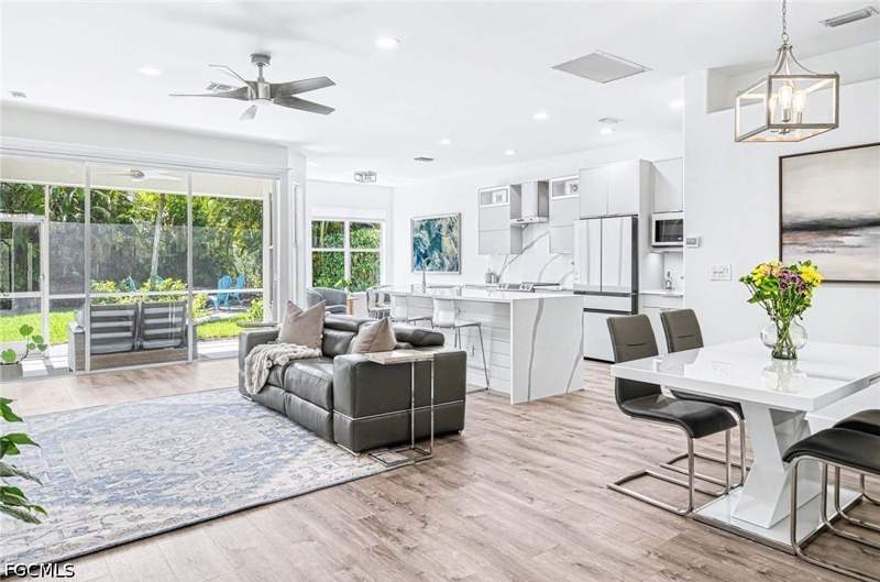 3 bedroom SingleFamilyResidence at 8324 Laurel Lakes Blvd, Laurel Lakes, Naples — photo 3