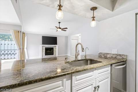 6238 Timberwood Cir 109, Fort Myers FL - photo 11 of 31