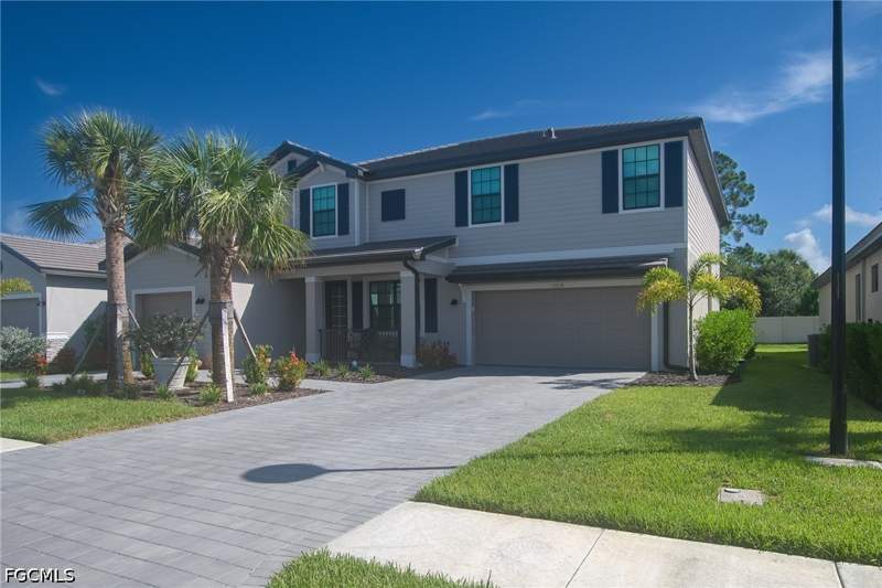 5 bedroom SingleFamilyResidence at 10638 Timber Creek Dr, Timber Creek, Fort Myers — photo 2