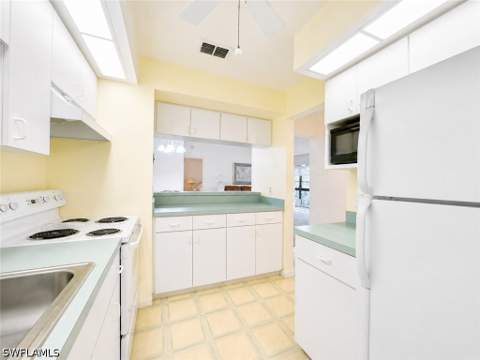 8041 S Woods Cir 14, Fort Myers FL - photo 22 of 26