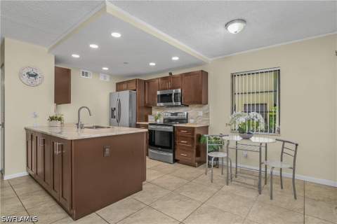 4112 SE 19th Pl 104, Cape Coral FL - photo 6 of 25