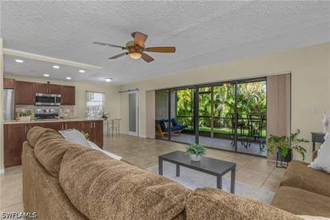 4112 SE 19th Pl 104, Cape Coral FL - photo 7 of 25