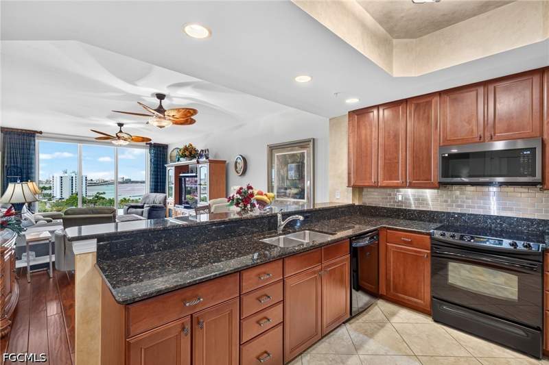 3 bedroom Condominium at 3414 Hancock Bridge Pkwy 803, North Star Yacht Club, North Fort Myers — photo 4