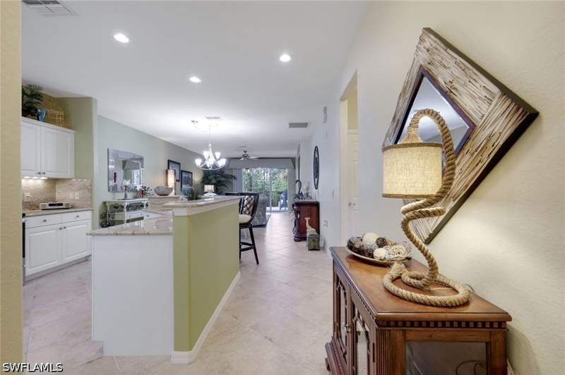 2 bedroom Condominium at 4864 Hampshire Ct 203, Lake Barrington, Naples — photo 3
