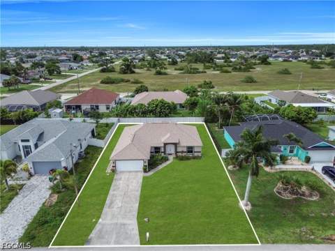 2007 NW 21st St, Cape Coral FL - photo 7 of 37