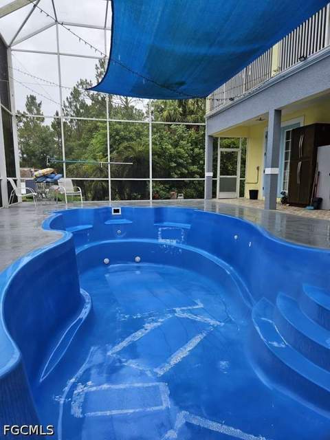 915 Barbara Ct, Lehigh Acres FL - photo 12 of 40