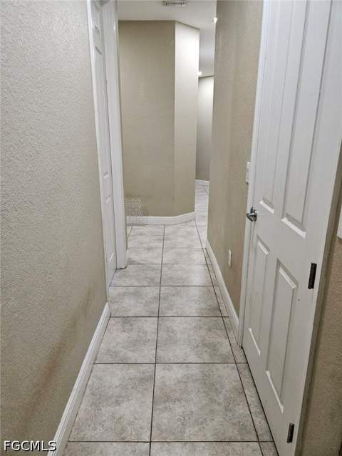 915 Barbara Ct, Lehigh Acres FL - photo 20 of 40