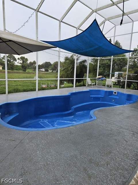 915 Barbara Ct, Lehigh Acres FL - photo 7 of 40