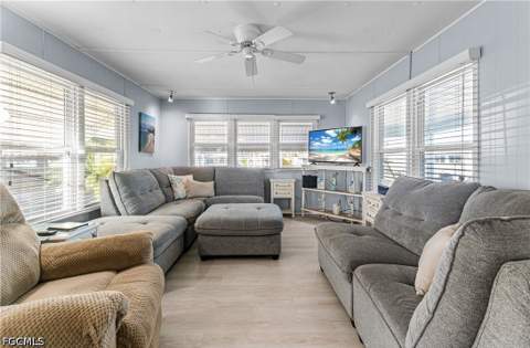 5558 Palm Beach Blvd 45, Fort Myers FL - photo 9 of 20