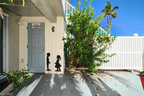 6777 Winkler Rd 142, Fort Myers FL - photo 24 of 38