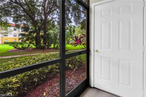 11521 Villa Grand 913, Fort Myers FL - photo 23 of 27
