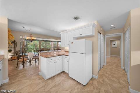 770 Waterford Dr 202, Naples FL - photo 12 of 47