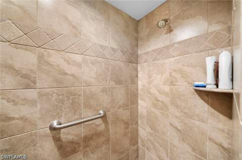 770 Waterford Dr 202, Naples FL - photo 23 of 47