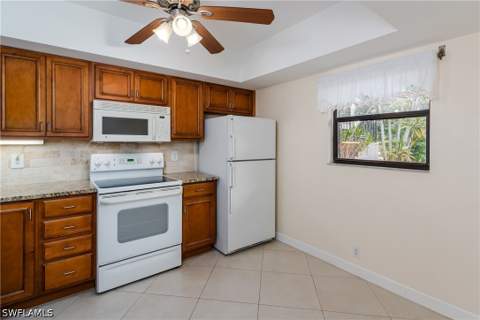 1733 Courtyard Way B103, Naples FL - photo 16 of 39