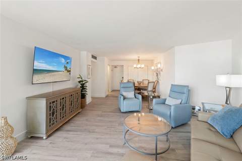 380 Seaview Ct 207, Marco Island FL - photo 10 of 46