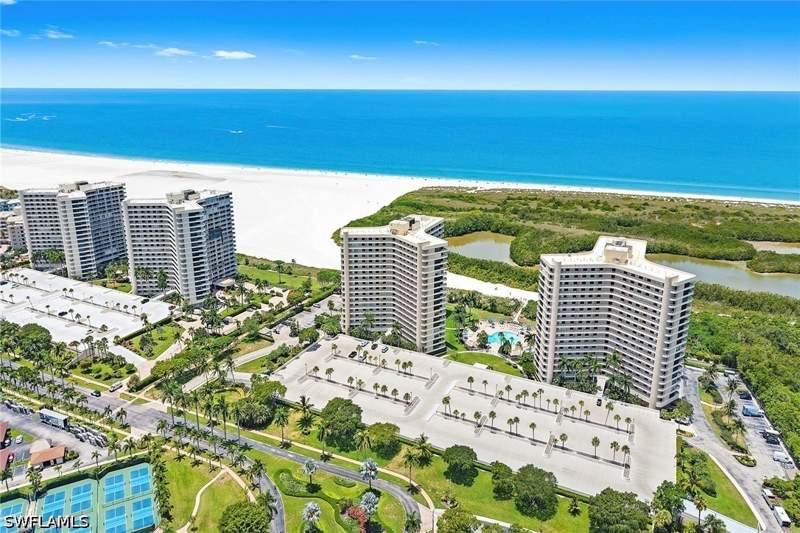 2 bedroom Condominium at 380 Seaview Ct 207, South Seas, Marco Island — photo 2