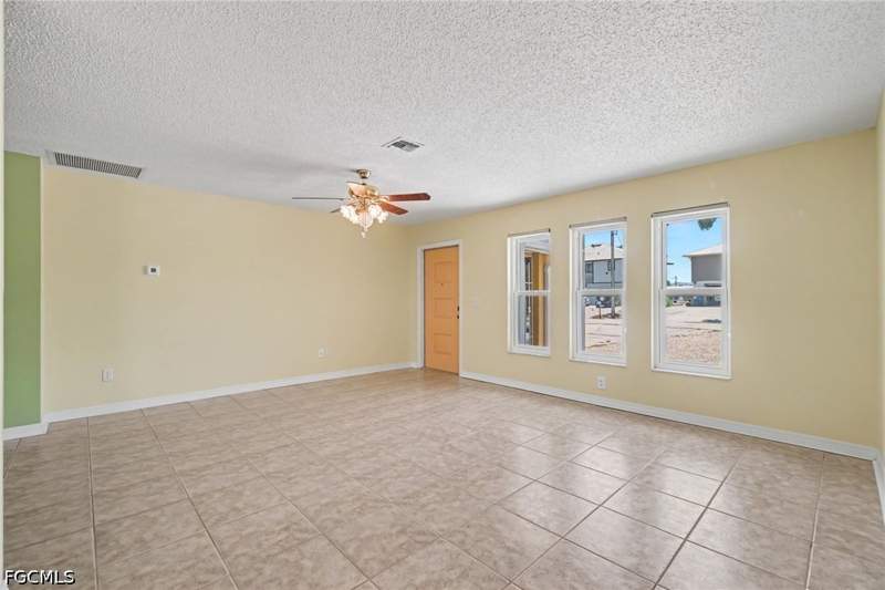 2 bedroom SingleFamilyResidence at 2456 Sycamore St, Pine Island Shores Unit 5, St James City — photo 4