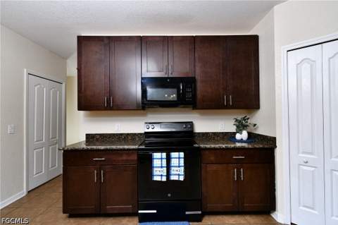 1913 SW 26th Ter, Cape Coral FL - photo 10 of 28