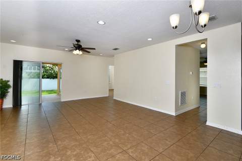 1913 SW 26th Ter, Cape Coral FL - photo 13 of 28