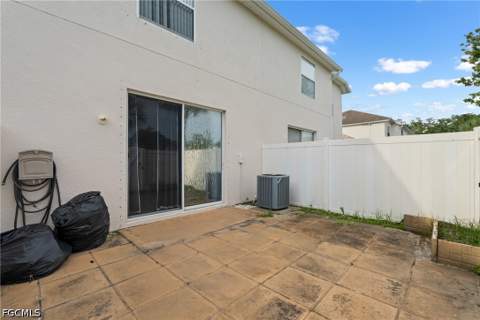 3647 Pine Oak Cir 103, Fort Myers FL - photo 15 of 31