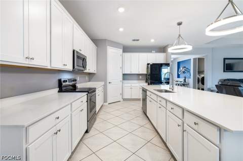 1262 N Gator Cir, Cape Coral FL - photo 9 of 47