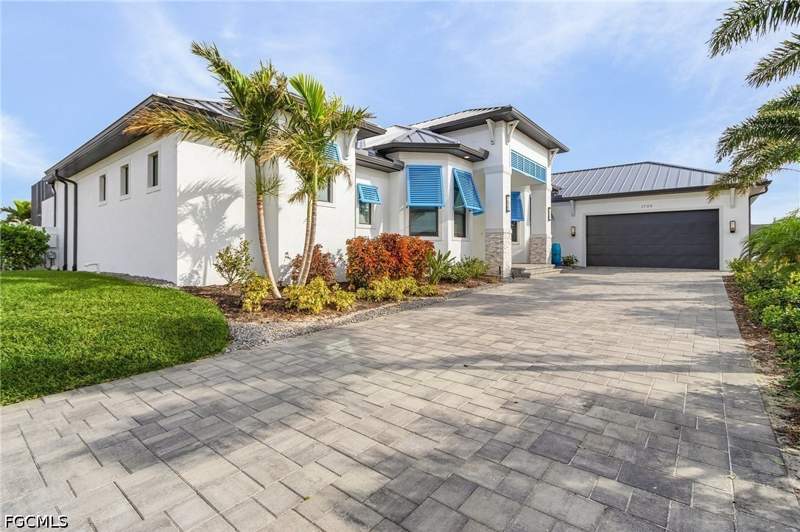 3 bedroom SingleFamilyResidence at 1729 NW 41st Ave, Cape Coral, Cape Coral — photo 2
