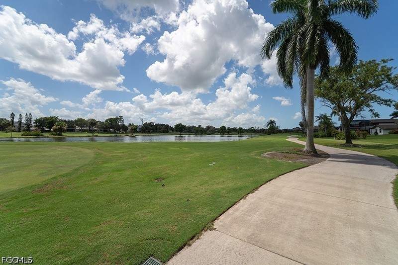 3 bedroom SingleFamilyResidence at 16918 Timberlakes Dr, The Forest, Fort Myers — photo 2