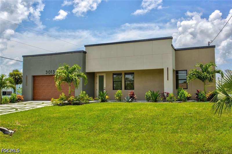 3 bedroom SingleFamilyResidence at 3013 39th St SW, Lehigh Acres, Lehigh Acres — photo 2