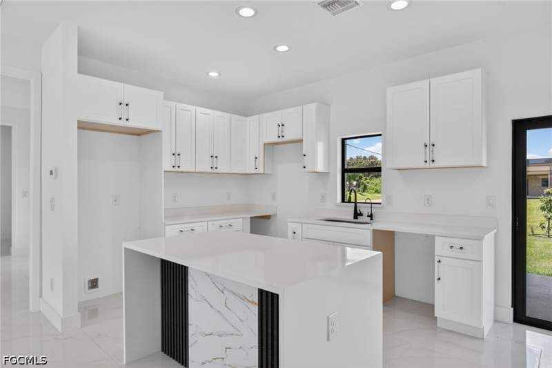 3 bedroom SingleFamilyResidence at 3013 39th St SW, Lehigh Acres, Lehigh Acres — photo 5