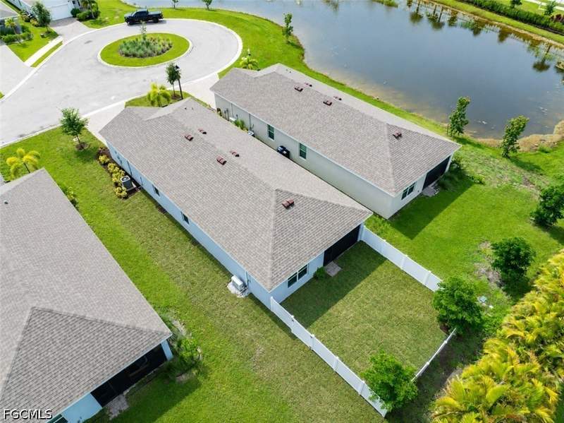 2 bedroom SingleFamilyResidence at 2872 Star Coral Dr, Coral Bay, North Fort Myers — photo 3